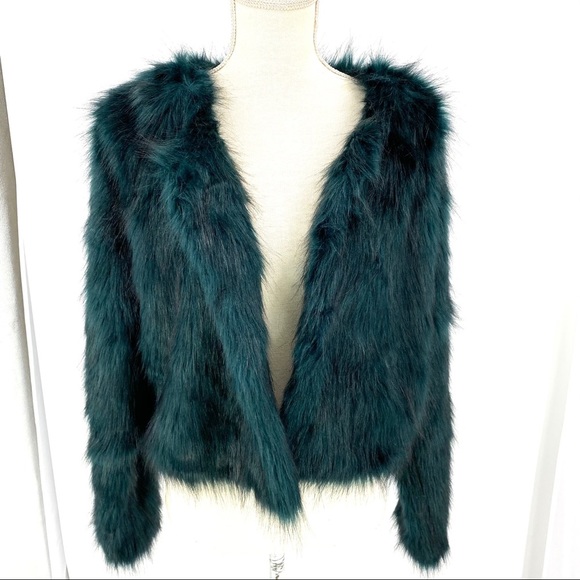 Free People green faux fur crop jacket S/P - Picture 4 of 16